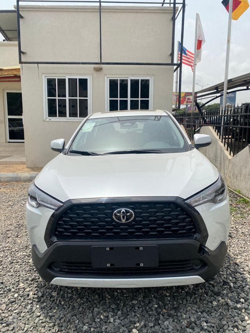 Toyota Corolla Cross - Image 3